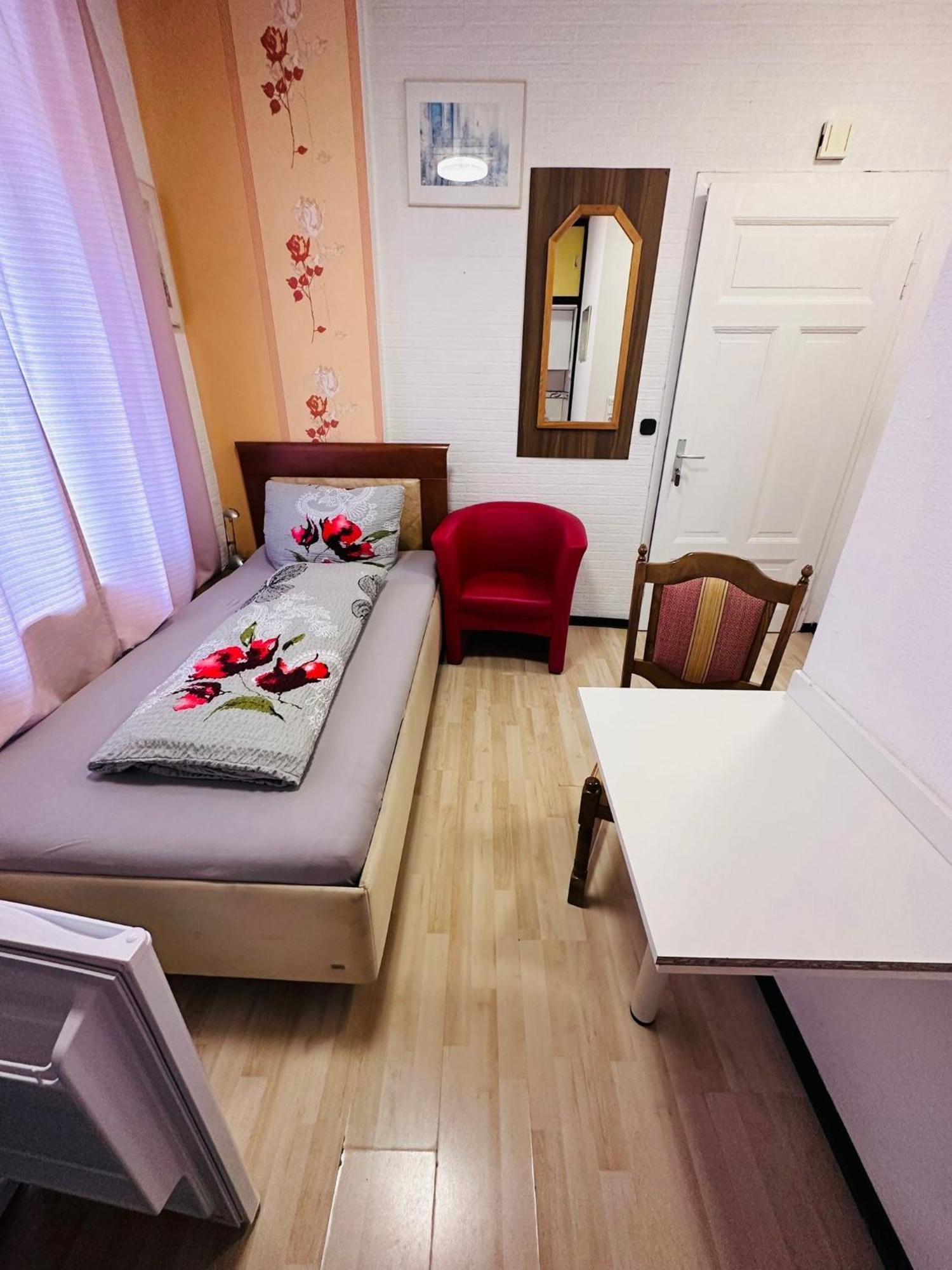 فندق Gaestezimmer Siminciuc آخن المظهر الخارجي الصورة